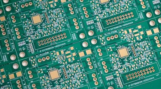 Mua Thiết kế và sản xuất PCB tốc độ cao 4 lớp - 40 lớp Rogers / Megtron PCB online manufacture